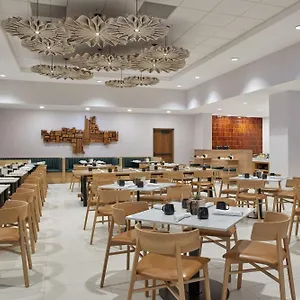 Sheraton Downtown 4* DEN
